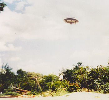 UFO
                        over Montemorelos, Nuevo Leon, Mexico